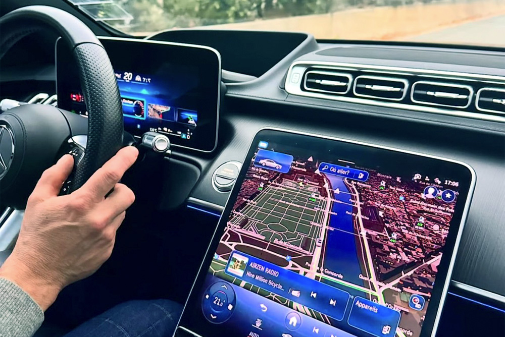 パリ空港送迎、観光アテンド 高級専用車